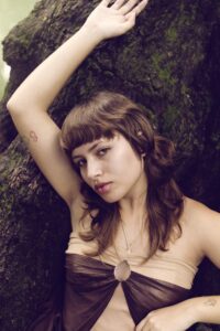 fryzura mullet u kobiety